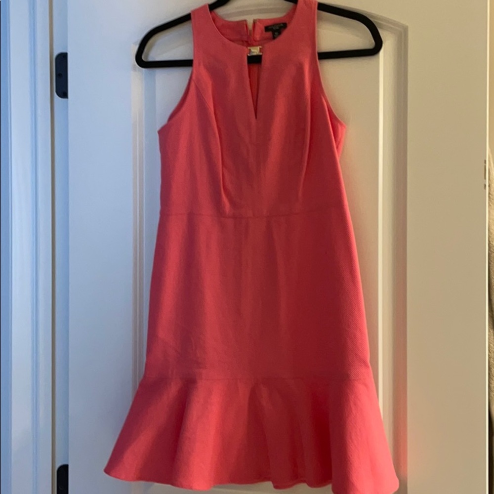 Beautiful Ann Taylor dress 👗 💕